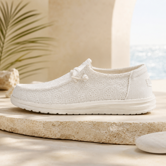 HEYDUDE Wendy Youth Eyelet Lace – All White