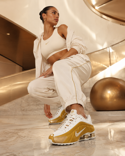 Nike Shox R4 'Metallic Gold' – Soft Pearl & Gold